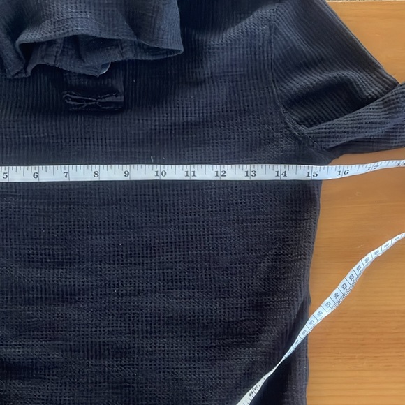 Free people black turtle Henley top XS extra small - Picture 7 of 8